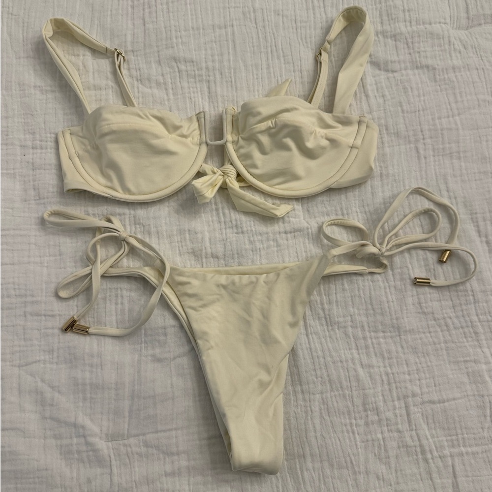 Monday Swimwear bikini